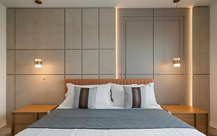 Incredible 10bd Summerkitchen Windsor Cay