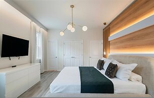 Incredible 10bd Summerkitchen Windsor Cay