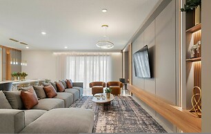 Incredible 10bd Summerkitchen Windsor Cay