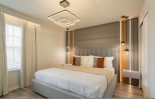 Incredible 10bd Summerkitchen Windsor Cay