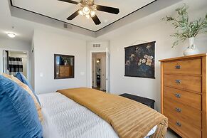 Timberline Retreat King Bed, Fireplace & Pool!