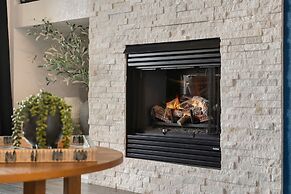 Timberline Retreat King Bed, Fireplace & Pool!