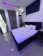 Wine House Apartments