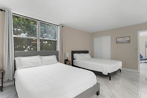 Bay Harbor Sunset Apt 2A