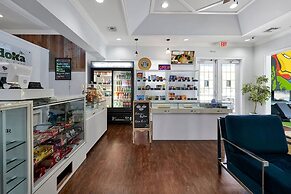 Thematic 4 bdr Near Disney-22101