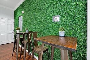 Thematic 4 bdr Near Disney-22101