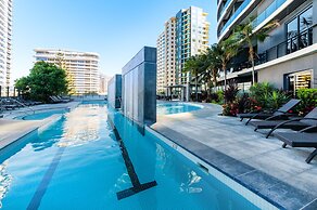 Luxury Sky High Escape with Ocean Views