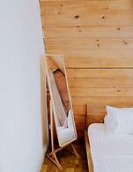 Sikunir Pondok Cabin By Travelink