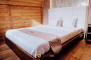 Sikunir Pondok Cabin By Travelink