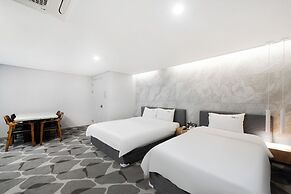 Haydn Hotel