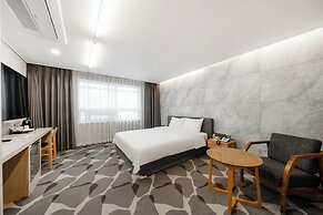 Haydn Hotel