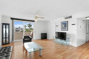 Bay Harbor Sunset Apt 2C