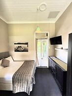 Grand Hotel Mt Morgan