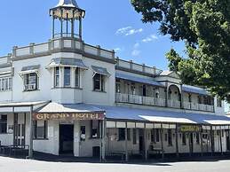 Grand Hotel Mt Morgan