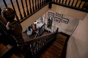 Grand Hotel Mt Morgan