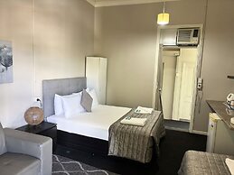 Grand Hotel Mt Morgan