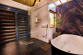 Casa Verde Cliff Resort and Spa