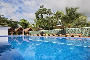 Casa Verde Cliff Resort and Spa