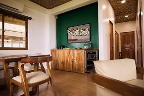 Casa Verde Cliff Resort and Spa