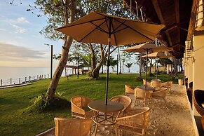 Casa Verde Cliff Resort and Spa