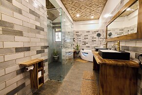 Casa Verde Cliff Resort and Spa