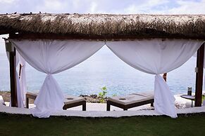 Casa Verde Cliff Resort and Spa