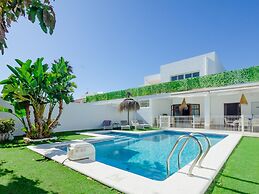 Moon Villa in Conil de la Frontera