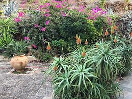 Seaview Appartment With Infinity Pool & Kitchen