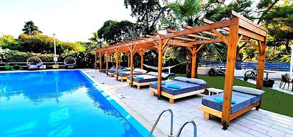 Trees Art Hotel & Suites