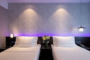 Jinglai Hotel · Preferred - Shanghai Railway Station Changshou Road Br