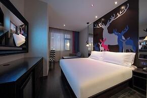 Jinglai Hotel · Preferred - Shanghai Railway Station Changshou Road Br