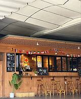 Jinglai Hotel · Preferred - Shanghai Railway Station Changshou Road Br