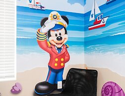 Storey Lake Resort, Private Pool, Near Famous Attractions!!