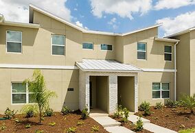 Storey Lake Resort, Private Pool, Near Famous Attractions!!