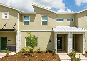 Storey Lake Resort, Private Pool, Near Famous Attractions!!