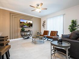 Storey Lake Resort, Private Pool, Near Famous Attractions!!