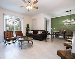 Storey Lake Resort, Private Pool, Near Famous Attractions!!