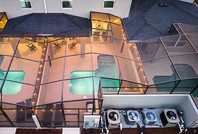 Storey Lake Resort, Private Pool, Near Famous Attractions!!