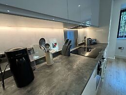 Cozy Studio in Solihull - NEC or Airport