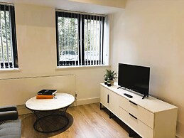 Cozy Studio in Solihull - NEC or Airport