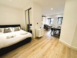 Cozy Studio in Solihull - NEC or Airport