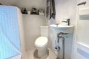 Grade II Listed Quaint Cottage in Berkswell