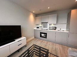 Cozy Studio in Bracknell With Free Parking