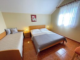 Apartman Ljiljana 7