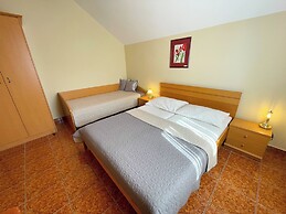 Apartman Ljiljana 7