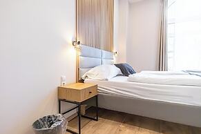 4BR Apt. for Groups 6-Min to Stadthalle