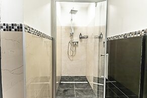 4BR Apt. for Groups 6-Min to Stadthalle