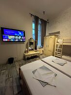 Hostel Chmielna 5 Rooms & Apartments