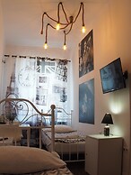 Hostel Chmielna 5 Rooms & Apartments
