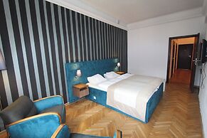 Hostel Chmielna 5 Rooms & Apartments